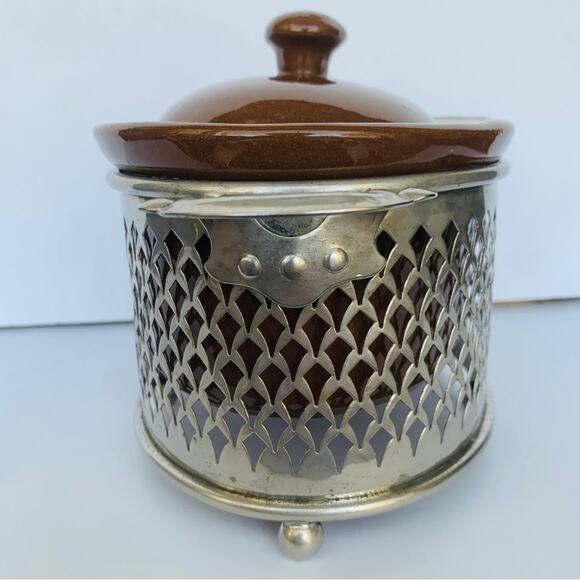 Antique Guernsey Cooking Ware Crock Pot with Footed Stand - Picture 4 of 16